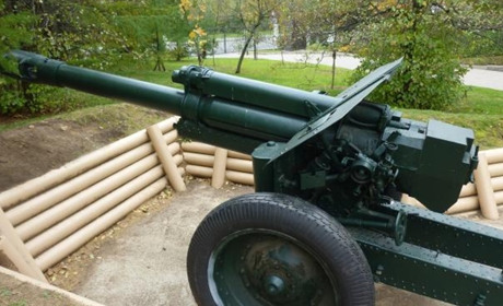 Діди воювали: на Луганщині окупанти планують зупинити контрнаступ ЗСУ гаубицею 1943 року