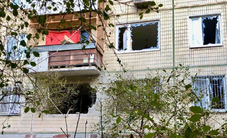 Всю ніч ворог гатив по Нікопольщині: поранено мешканців, є руйнування будинків та інфраструктури