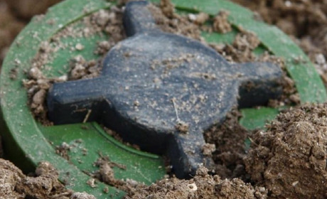 Росіяни мінують під'їзди до Сватового та Кремінної