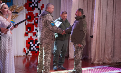 У Переяславі захисникам та захисницям України вручили подяки і нагороди: ФОТО