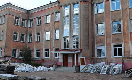 В Чернігові за державні гроші ремонтують навчальні заклади та багатоповерхівки: де тривають роботи