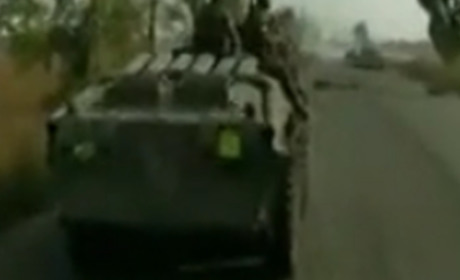 Український БТР атакує (відео)