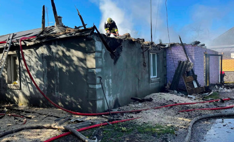 На відновлення даху потрібно 100 тисяч: пожежа на Благовіщенській у Золотоноші