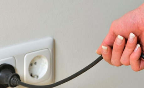 Допомогти може кожен: енергетики закликали обирати години для користування електроприладами