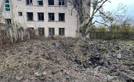 Ворожий удар по школі на Запоріжжі та знищені дрони-камікадзе у Миколаєві - головне за 19 жовтня