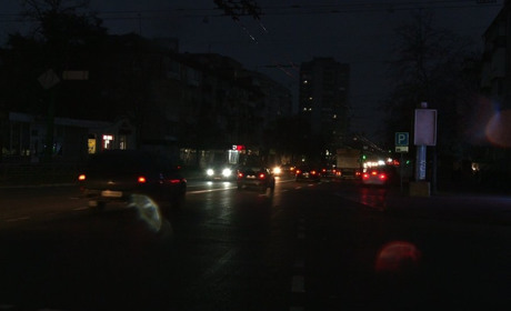 Пояснили, чому одні вулиці відключають по декілька разів від електроенергії, а інші – ні