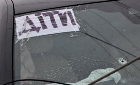 Окупанти обстріляли цивільну автівку: батько та 14-річний юнак загинули, 5-річна дівчинка вижила