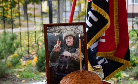 У Нікополі провели в останню путь захисника України Едуарда Пашко