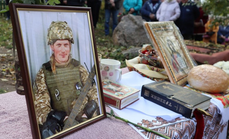Первомайщина попрощалася із Михальченком Олександром, воїном ЗСУ