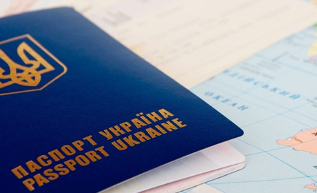 Які плюси і мінуси роботи за кордоном? Інформує Jooble