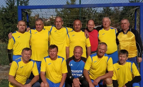 Переяславці вийшли у півфінал на всеукраїнських змаганнях ветеранів на кубок «Колоса» з футзалу