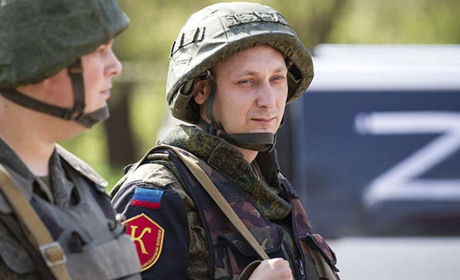 Що таке воєнний стан по-ЛНРівські. Пасічник видав “указ” про комендантську годину