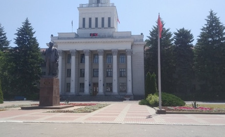 Окупанти почали евакуацію з Нової Каховки