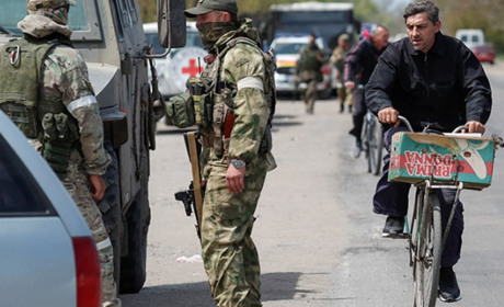 Окупанти змушують жителів Каховки евакуйовуватись