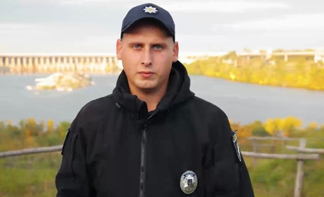 Бердянський поліцейський Руслан Проценко рятував під обстрілами людей у Запоріжжі