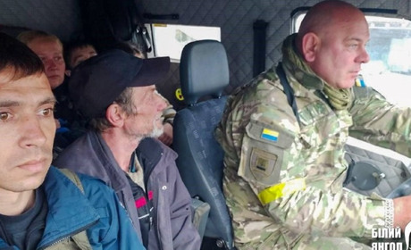 З Мар'їнки вивезли все цивільне населення. Хто врятував місцевих від смерті