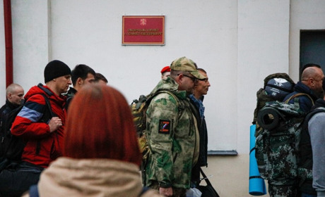 У лісах Луганщини ховається група російських "мобіків". Чому затаїлися від командування