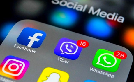 Без Viber та WhatsApp: окупанти заборонили вчителям користуватися популярними додатками