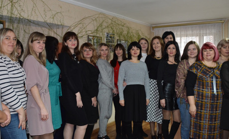 Лише один день у році для них розпочинається з вітань