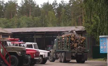 У Лозовій вирішують питання щодо забезпечення населення дровами. Хто отримає перший