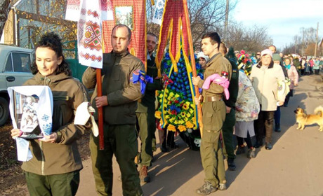 У Іванівці провели в останню путь воїна Олександра Стрілецького. Він загинув, захищаючи Батьківщину
