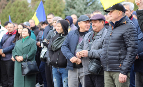 У Жовтих Водах демонтували лінії виробництва на тютюновій фабриці: що кажуть працівники