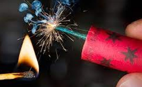 На Сарненщині дитина травмувалась купленою петардою: який штраф загрожує продавчині та матері