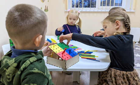 Як працює «LOVE_KIDS_SARNY Дитячий розвиток» і чому дитячий психолог називає себе toyshopper