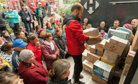 Принесіть допомогу для мешканців деокупованих територій, а Нова пошта безкоштовно її доставить