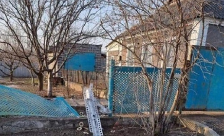 На Скадовщині окупанти вдираються до будинків та дивляться, щоб діти не вчилися в українській школі
