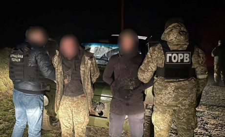 Втекти від армії за 6 тисяч доларів: у Подільському районі затримали двох ділків