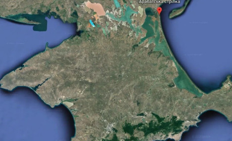 Колаборант з Нової Каховки допомагає окупантам на Арабатці