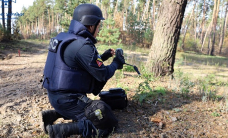 Місцевий мешканець підірвався на вибухівці у Лозівському районі