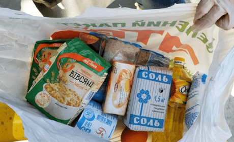 Хто з жителів Корюківки може зараз отримати гуманітарну допомогу від американських благодійників