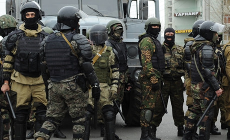 Примусовий призов на Херсонщині: окупанти завезли ОМОН з Дагестану