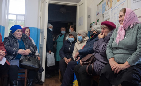 Лікують душу і тіло: як Лікарі без кордонів опікуються жителями деокупованих селищ Харківщини