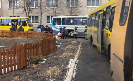 Евакуація з Купʼянської громади. Обіцяють безкоштовні прихистки та допомогу