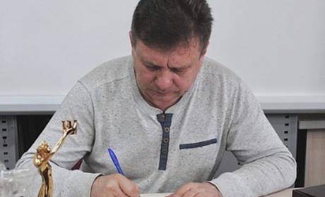 У будинок письменника з Херсона влучила ворожа ракета