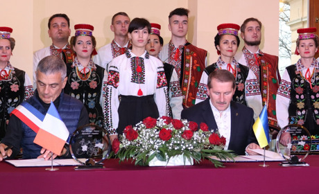 Дрогобич та спільнота комун Pays Sabolien підписали меморандум про співпрацю: в чому його важливість