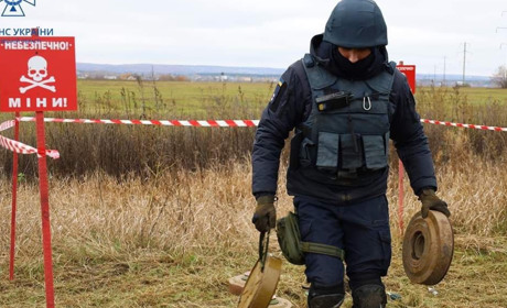 Мінна безпека на звільнених територіях: як розпізнати вибухонебезпечні "подарунки" та вберегти себе