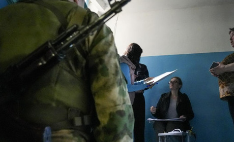 П'яти ініциаторам незаконного референдуму на Луганщині об'явили підозру. Хто це