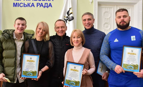 Майже 50 чернігівців та чернігівок отримали відзнаки з нагоди Міжнародного дня волонтера