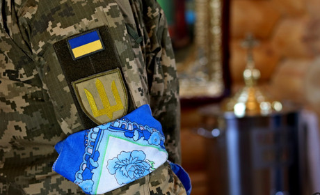 У Нікополі простилися із захисниками України Віктором Касьяненком та Сергієм Соловйовим