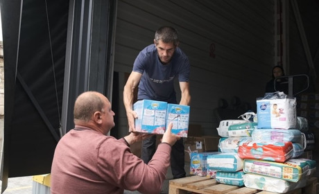 У Гадяч підвезли дитячі підгузки. Де отримати допомогу