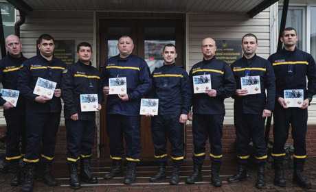 Рятувальників Нікополя та Марганця відзначено нагородами ДСНС