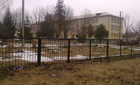 Вибухи у Сватовому: повідомляють про приліт в район інтернату