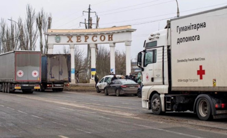 У Херсон привезли буржуйки і генератори