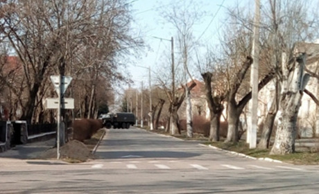 Росіяни грабують Нову Каховку