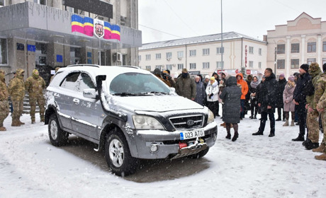 21-й автомобіль передали на потреби ЗСУ від Ніжинської громади