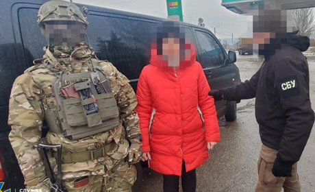 СБУ затримала зрадниць, які коригували вогонь у Торецьку та Бахмуті